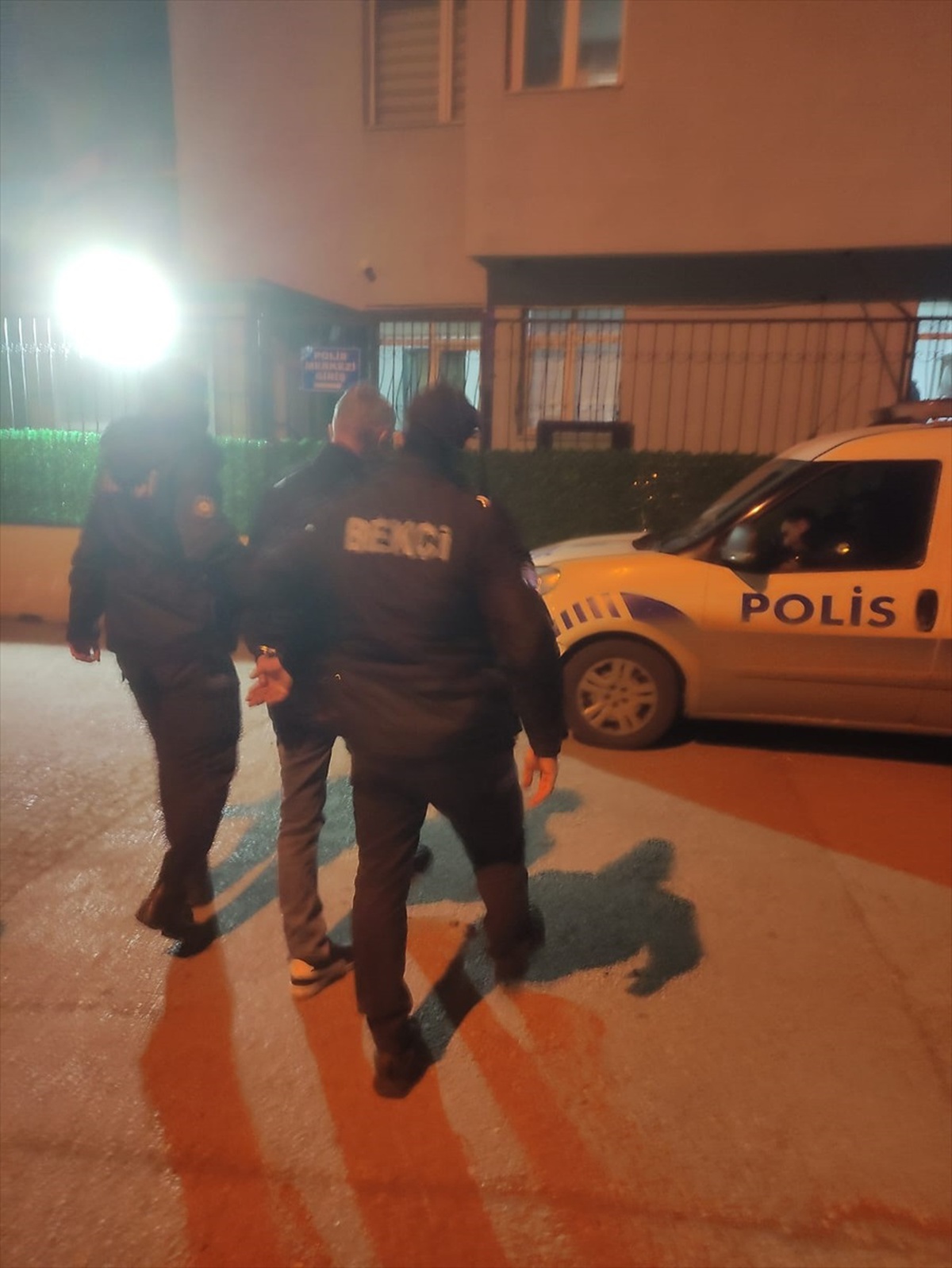 Samsun\'da hakkında 12 yıl 11 ay kesinleşmiş hapis cezası bulunan firari hükümlü yakalandı