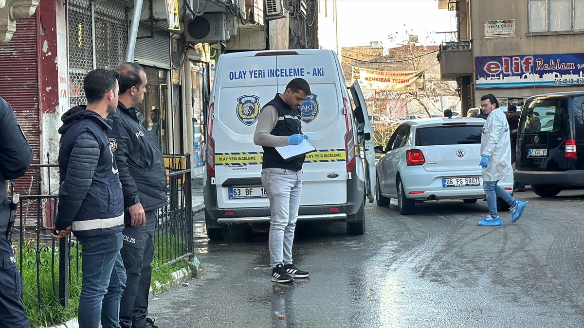 Şanlıurfa\'da bıçaklı kavga: 2 yaralı, 10 gözaltı