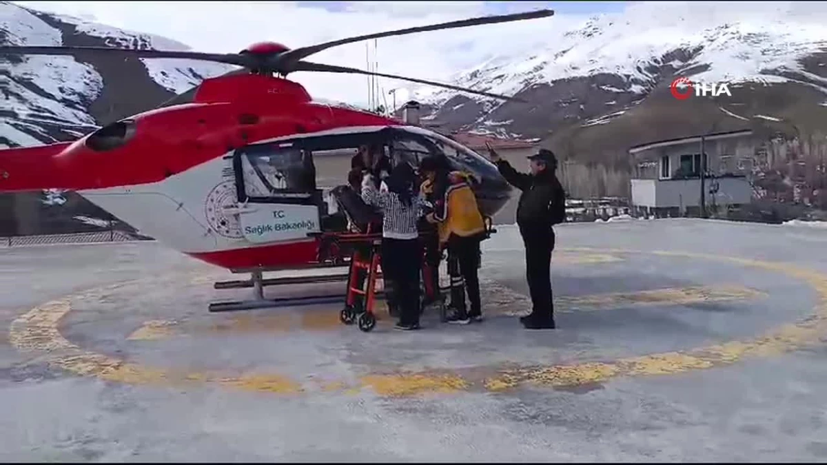 Şırnak ve Bahçesaray\'da ambulans helikopter, bebekler için havalandı