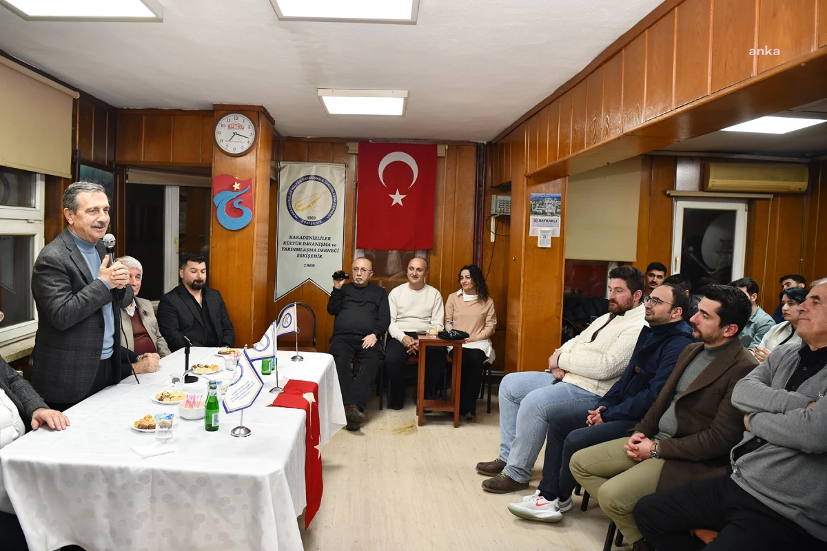 Tepebaşı Belediye Başkanı Ahmet Ataç, Karadenizliler Kültür Dayanışma ve Yardımlaşma Derneği\'ni ziyaret etti