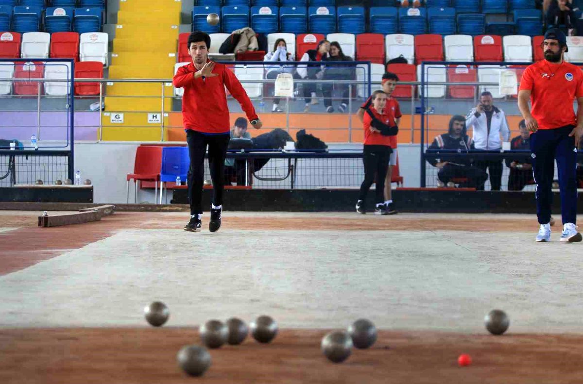 Türkiye Bocce Birinci ve İkinci Lig 2. Etap Müsabakaları Mersin\'de Başladı