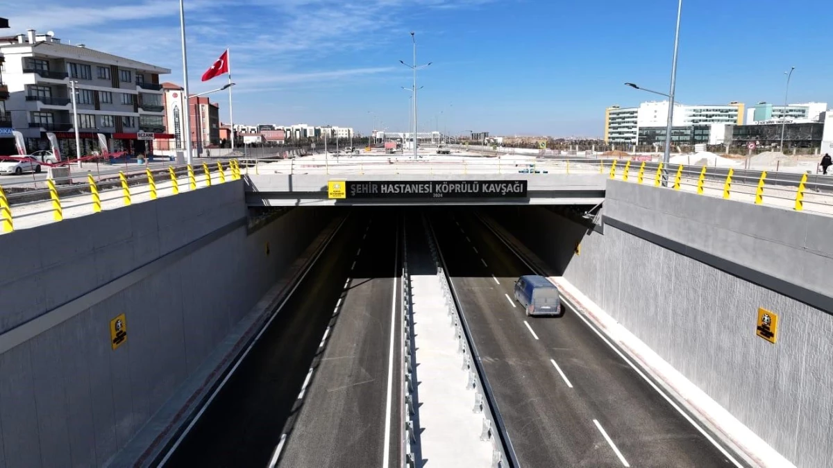 Konya\'da Şehir Hastanesi Köprülü Kavşağı\'nın Alt Geçiti Hizmete Açıldı