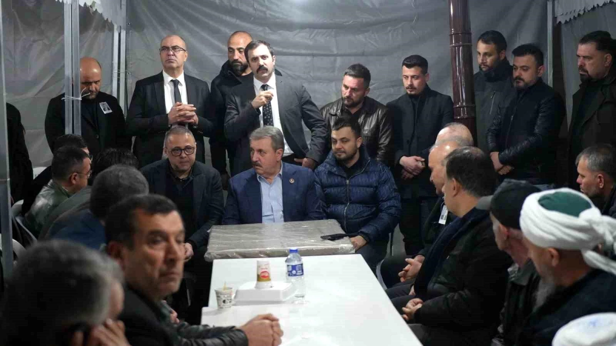 BBP Genel Başkanı Mustafa Destici, Pevrul Kavlak\'ın ailesine başsağlığı diledi