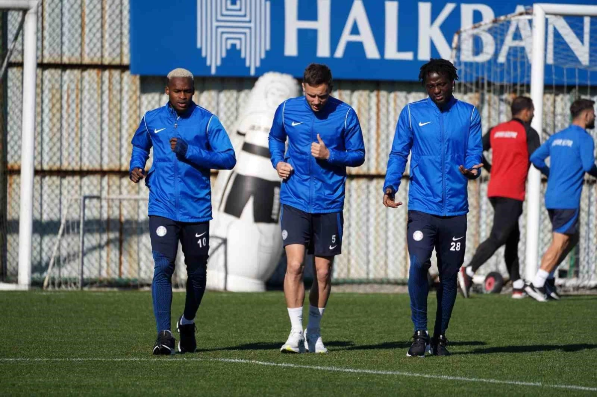 Çaykur Rizespor, Kayserispor maçı hazırlıklarına antrenmanla başladı