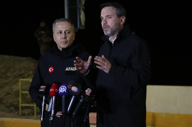 Enerji Bakanı Bayraktar: Heyelan çalışmaları hızlanarak devam ediyor