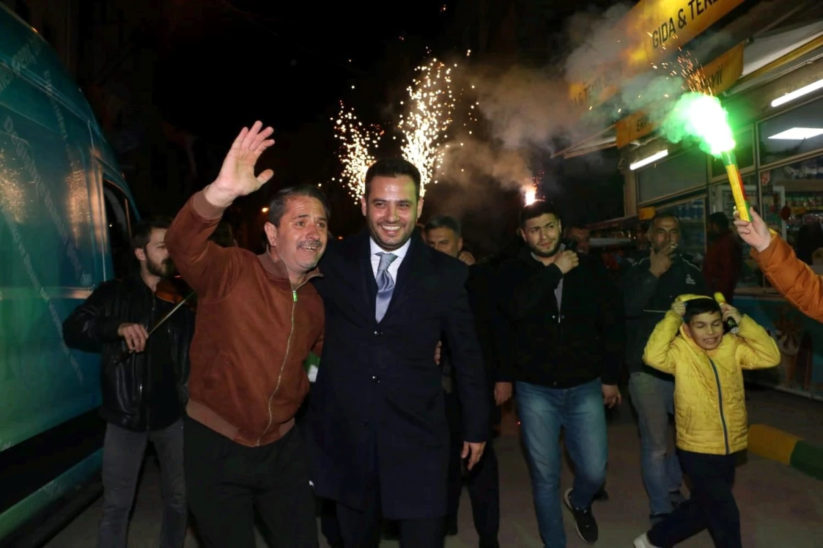 AK Parti Mudanya Belediye Başkan Adayı Gökhan Dinçer\'e Kumyaka ve Tirilye\'de Yoğun İlgi