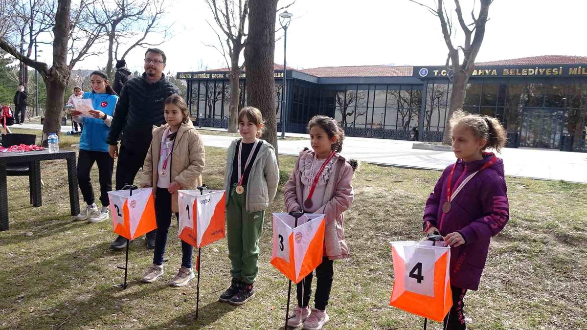 Kütahya\'da Oryantiring Tanıtım Yarışmaları Gerçekleştirildi