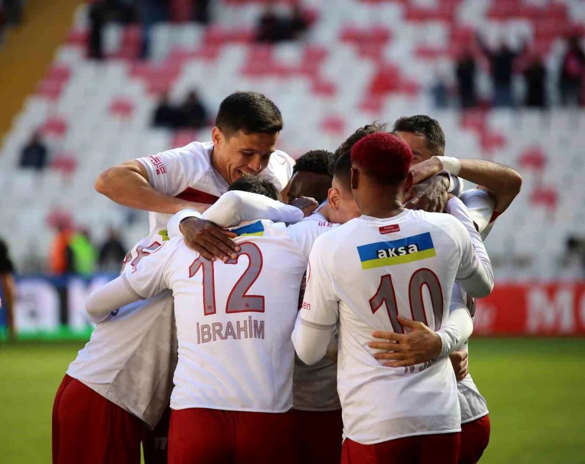 Sivasspor, Pendikspor\'u mağlup ederek 9. galibiyetini aldı