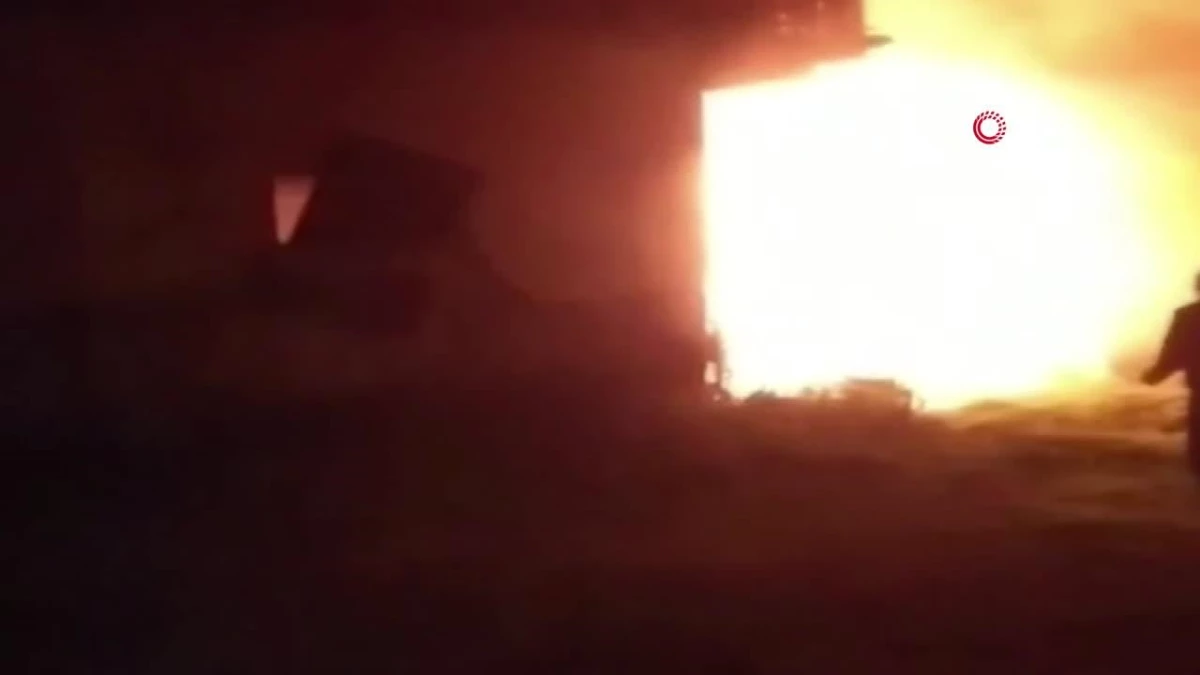 Adana\'da evde çıkan yangında anne ve iki çocuğu hayatını kaybetti