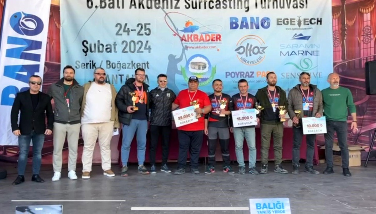 Antalya\'da düzenlenen Batı Akdeniz Surfcasting Turnuvası\'nda balıkçılar kıyasıya yarıştı