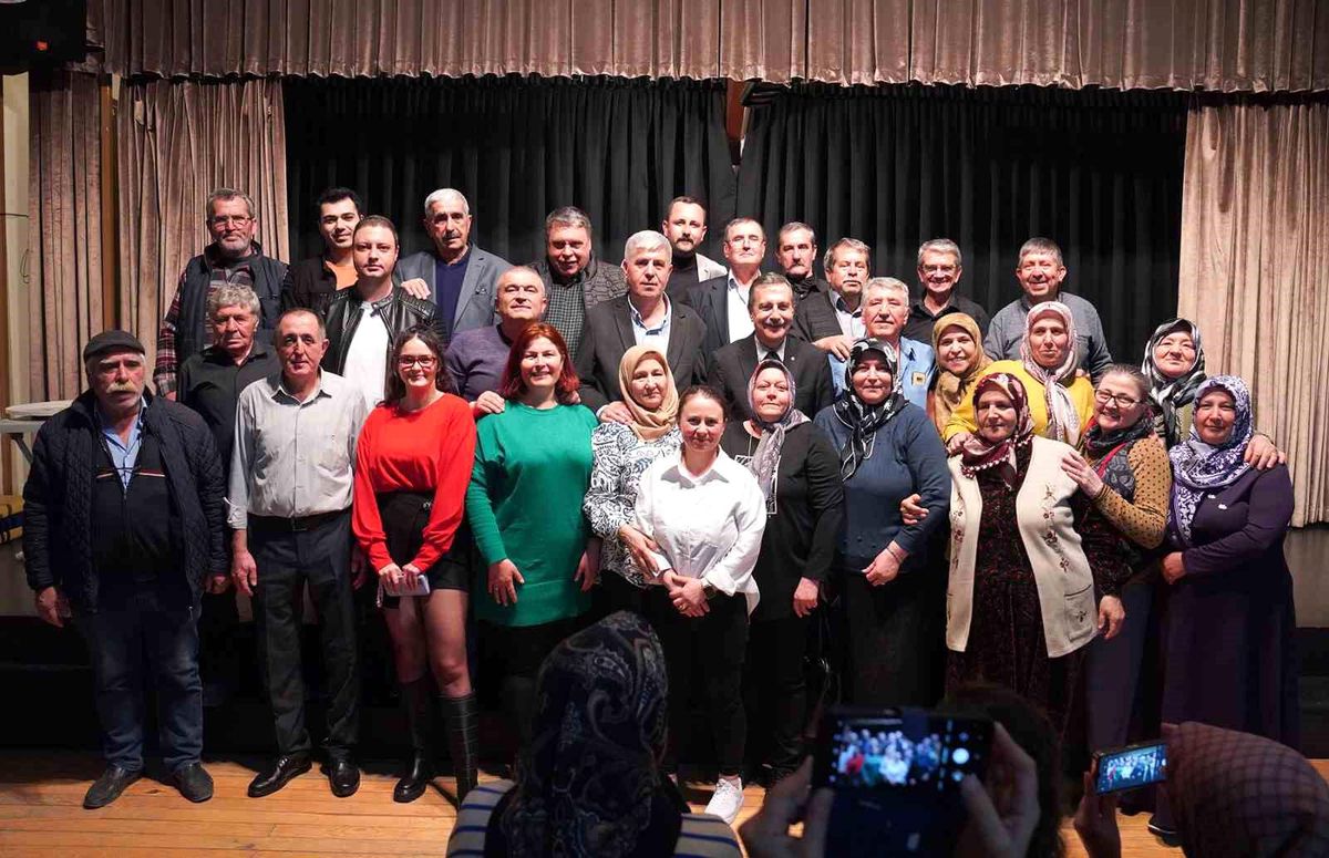 Tepebaşı Belediye Başkanı Ümraniye ve Çevre Köyleri Derneği ile Buluştu