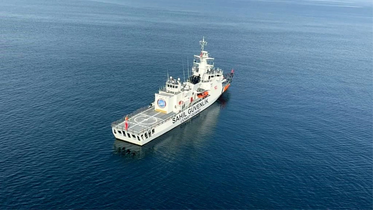 Marmara Denizi\'nde batan gemideki mürettebatın arama kurtarma çalışmaları havadan görüntülendi