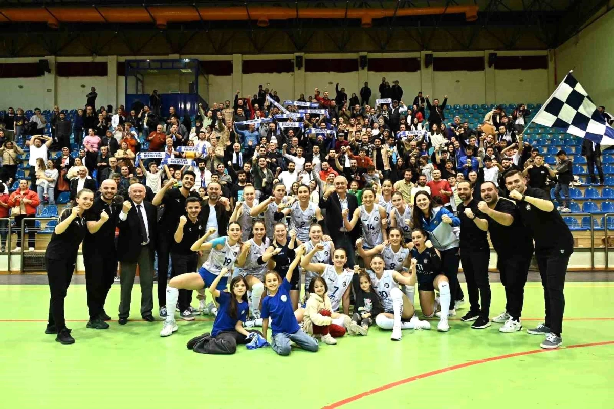 Bozüyük Belediyesi Voleybol Takımı Yarı Finalleri Geçerek Finale Yükseldi