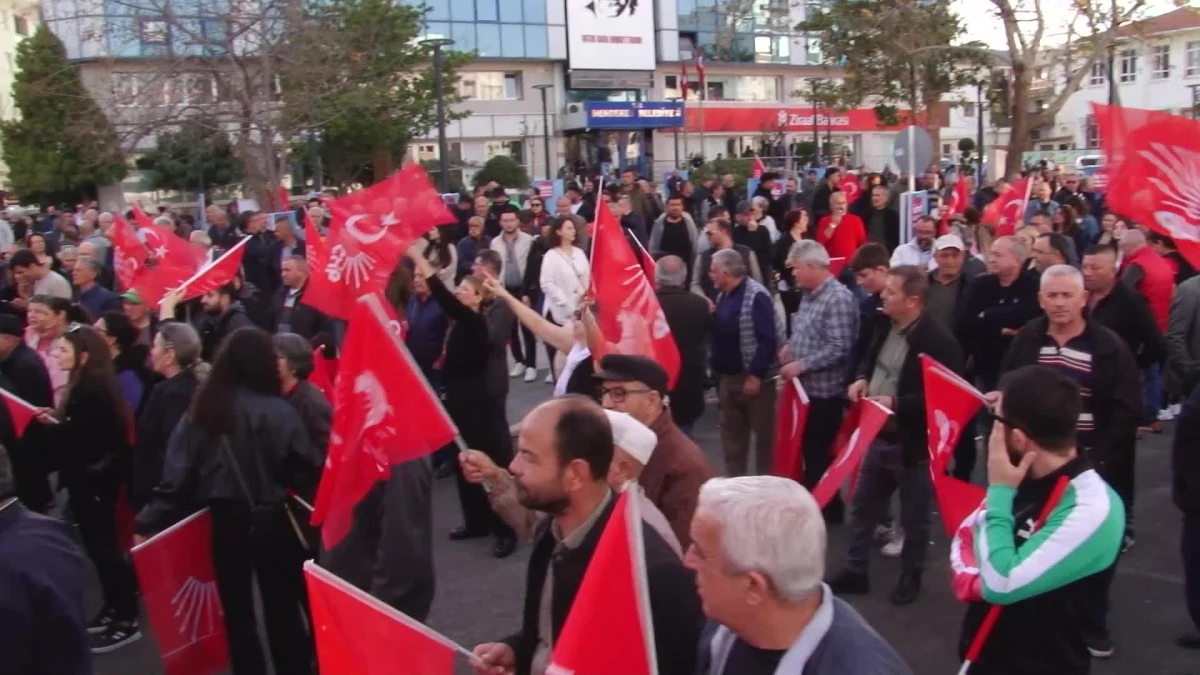 CHP İzmir Büyükşehir Belediye Başkan Adayı Cemil Tugay Menderes\'te Seçim Ofisinin Açılışını Gerçekleştirdi