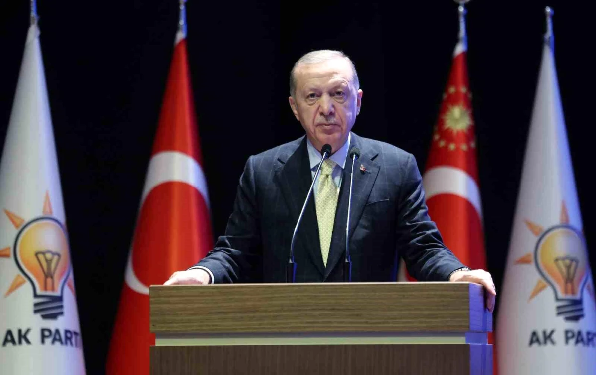 Cumhurbaşkanı Erdoğan: "\'Ben seçimi kazanırsam, kazandıktan sonra yine AK Parti\'de olacağım\' diyen sirk cambazlarına asla prim vermeyiniz"
