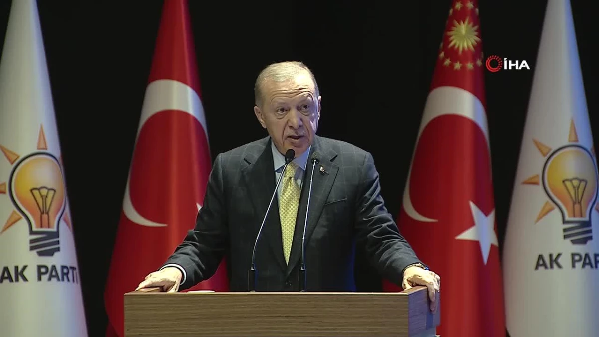 Cumhurbaşkanı Erdoğan: "Meydanı siyaset haramilerine bırakmak yok"