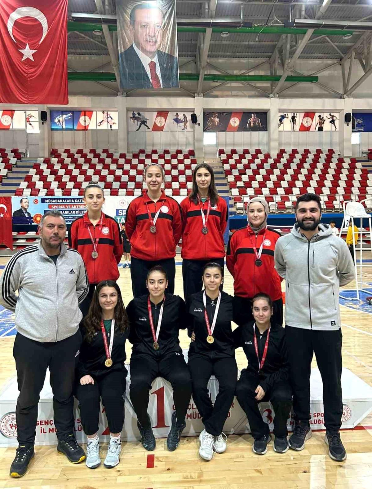 Erzincan Liseli Gençler Badminton Gurup Şampiyonasında Başarılı