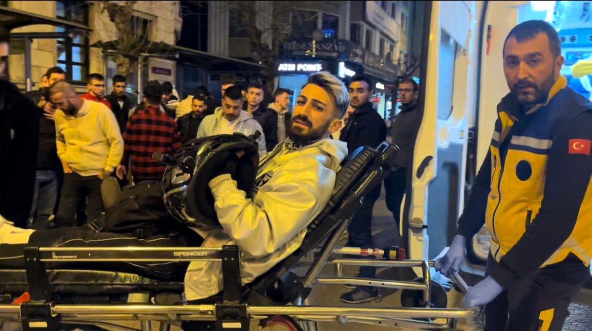 Bursa\'da Taksici Motosiklete Çarptı: Yaralı Var