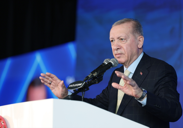 İBB Başkanı İmamoğlu'ndan Cumhurbaşkanı Erdoğan'a yanıt: Beni tehdit etmeye kalkma