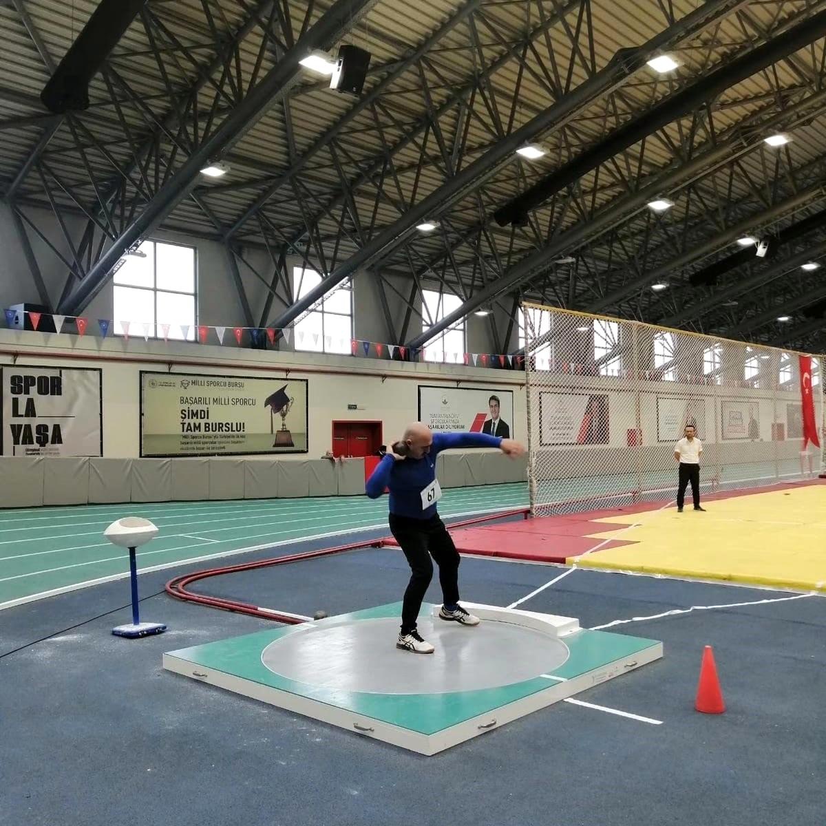 Lüleburgazlı Sporcu Bülent Döçler, Gülle Atmada Türkiye Şampiyonu Oldu