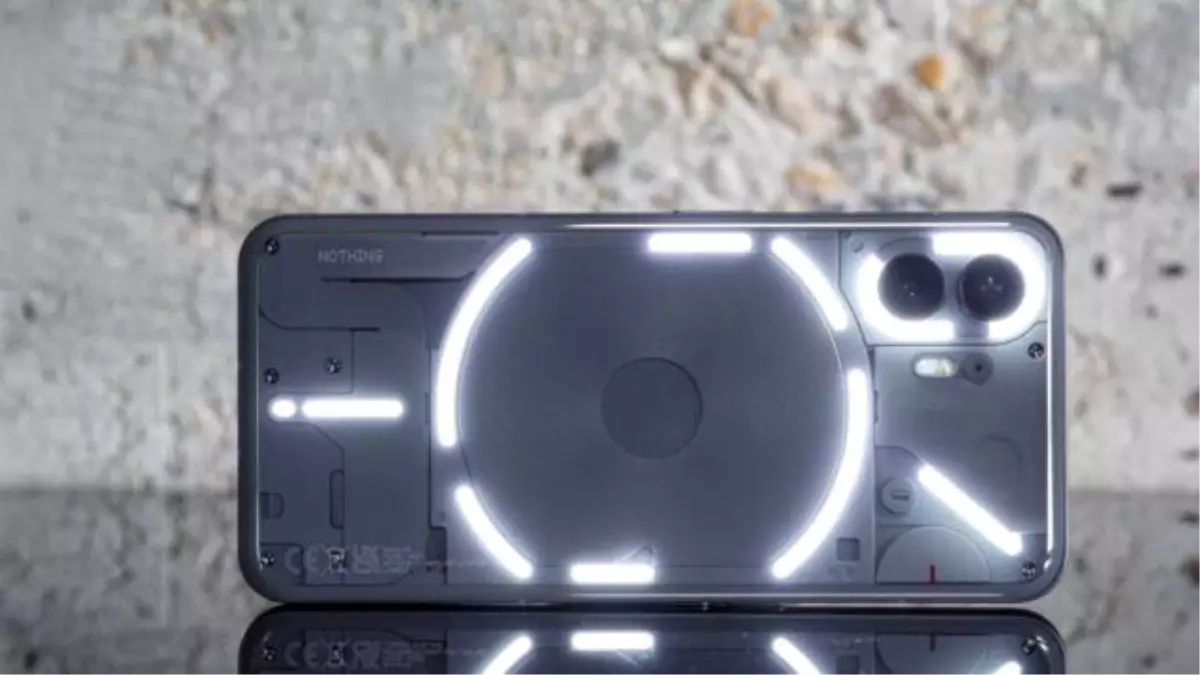 Nothing Phone 2a'nın Resmi Tasarımı Paylaşıldı