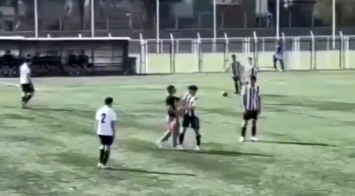 İzmir\'de U16 maçında şiddet olayı: Altaylı oyunculara saldıran şahıs yakalandı
