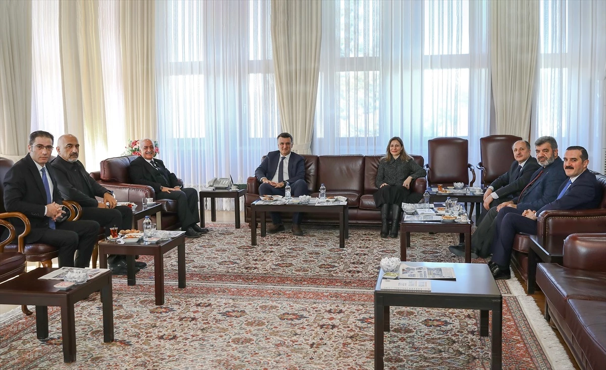 Sanayi ve Teknoloji Bakan Yardımcısı Atatürk Üniversitesini Ziyaret Etti