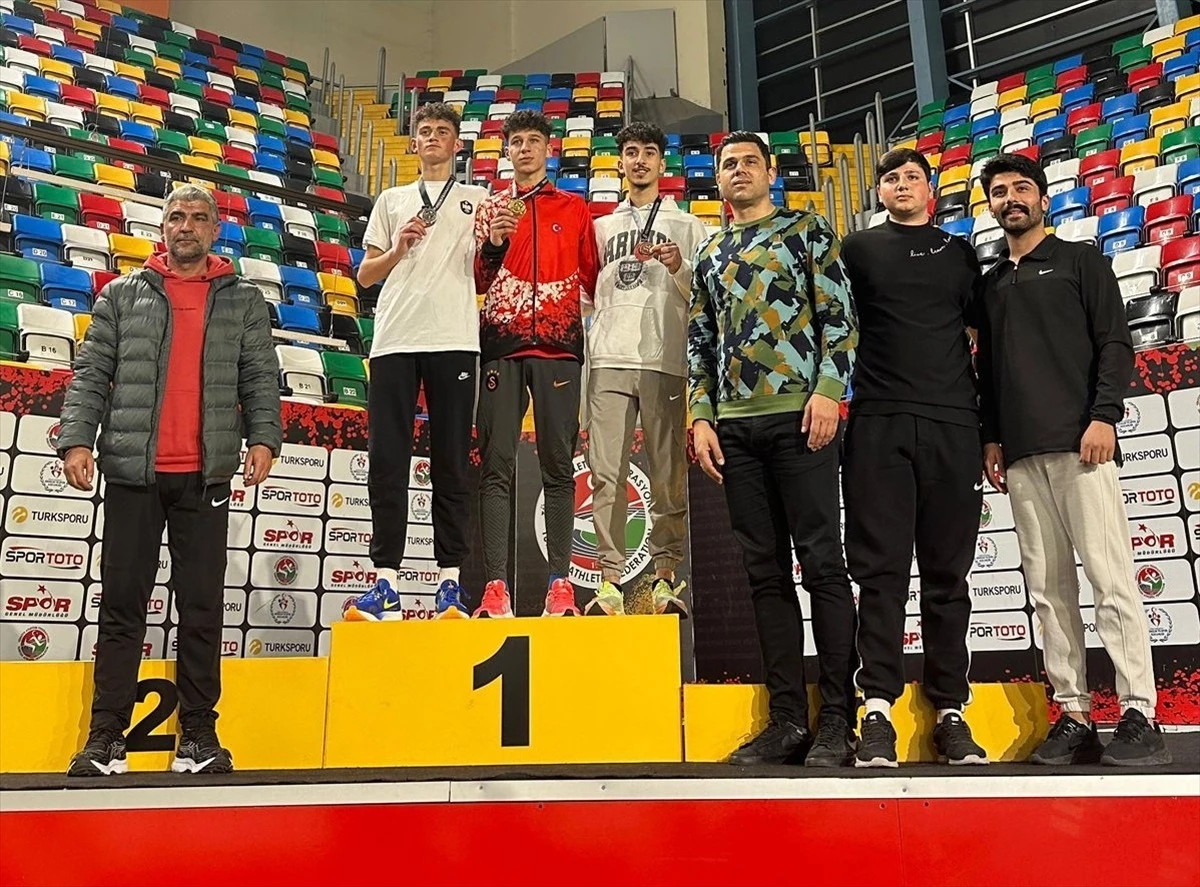 Gaziantep\'li Sporcu Furkan Kanlı, Türkiye Atletizm Salon Şampiyonası\'nda Birinci Oldu