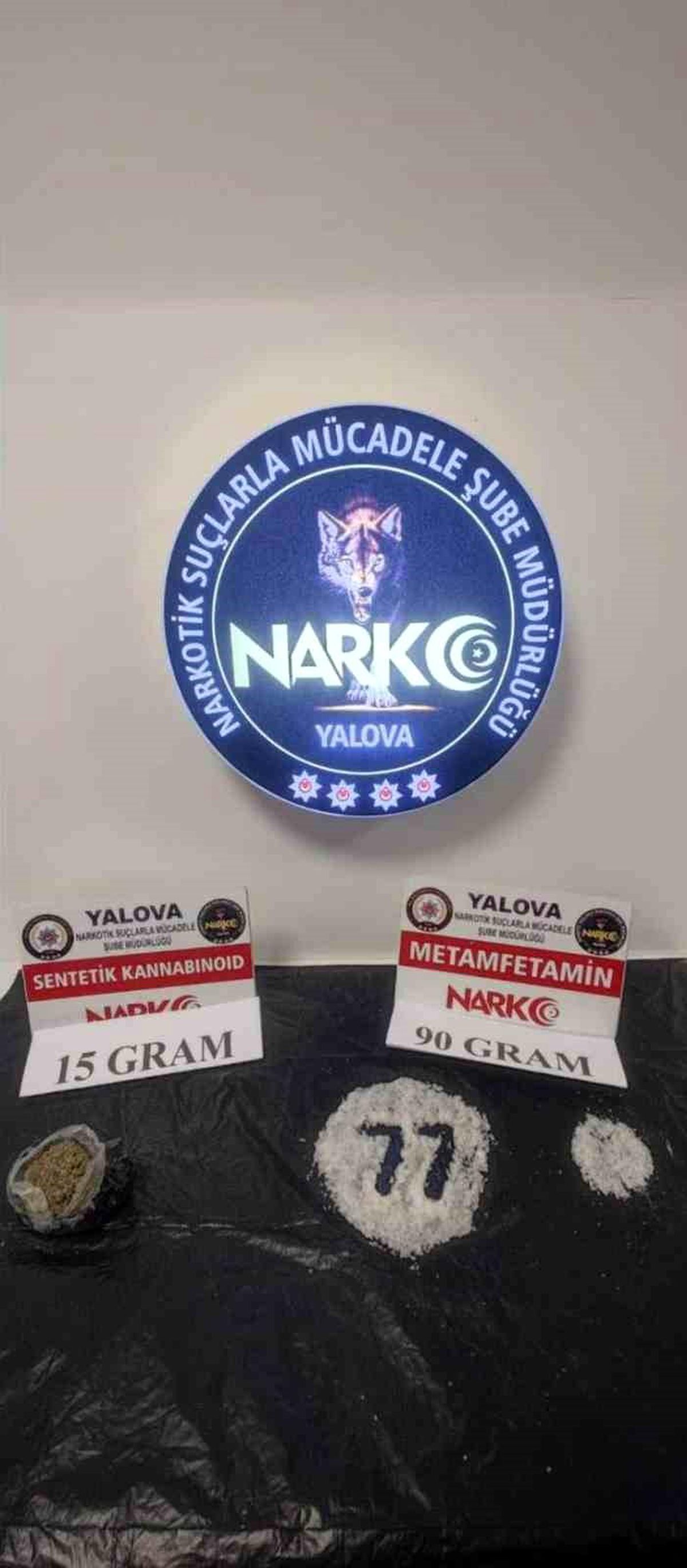 Yalova\'da Uyuşturucu Operasyonunda 3 Şüpheli Tutuklandı