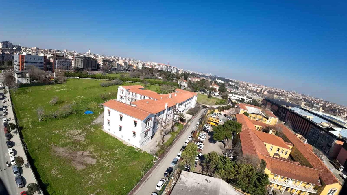 Zeytinburnu\'ndaki Balıklı Rum Hastanesi\'nin Restorasyonu Yüzde 80 Tamamlandı