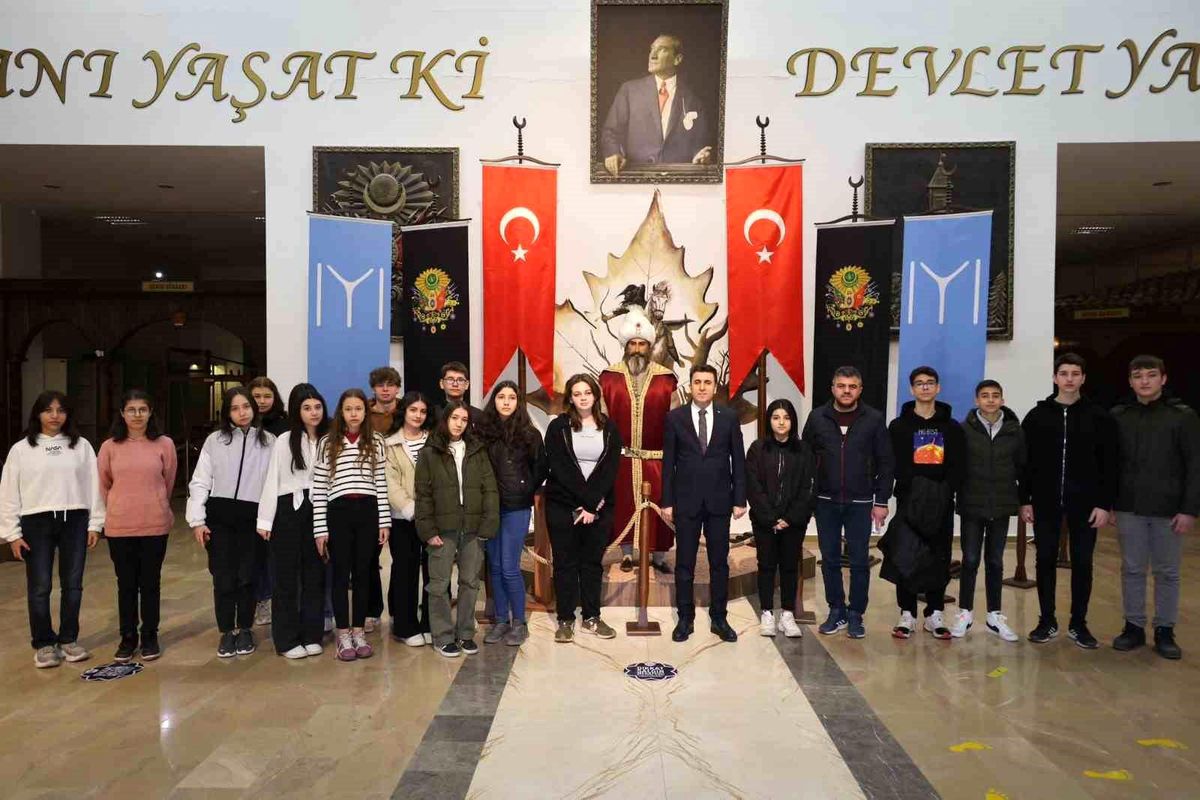 Bilecik Valisi Şefik Aygöl, Yaşayan Şehir Müzesi\'ni ziyaret etti