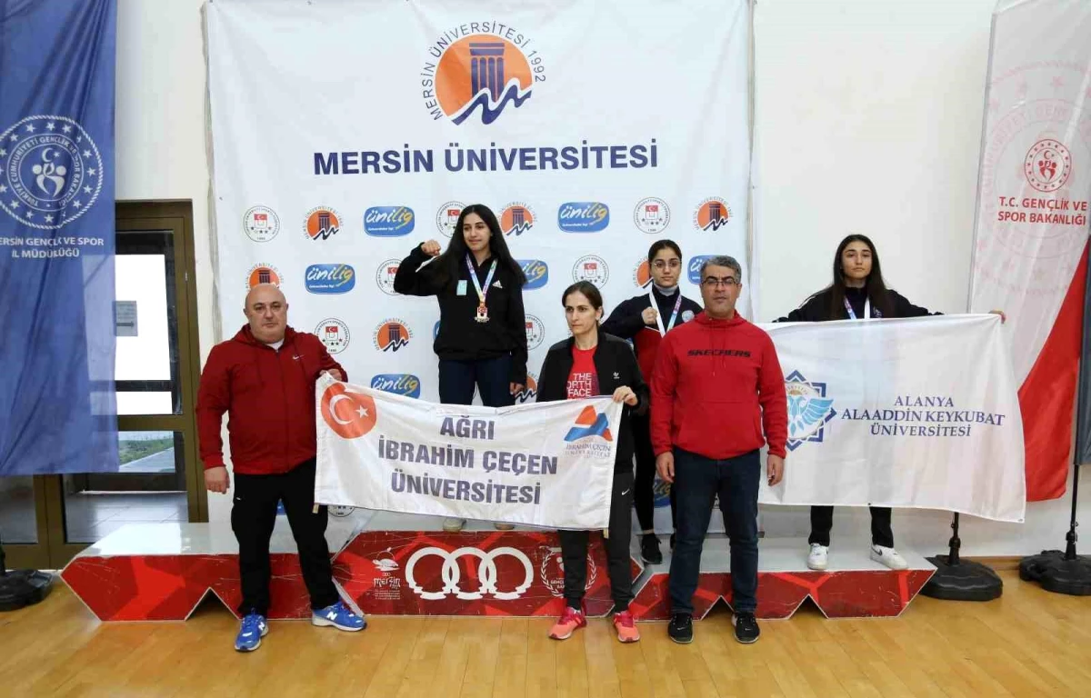 ALKÜ Öğrencileri Ünilig Muaythai ve Üniversitelerarası Kick Boks Şampiyonalarında Madalya Kazandı
