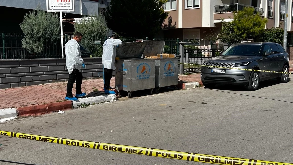 Antalya\'da Zabıta Mesai Arkadaşı Tarafından Bıçaklanarak Öldürüldü