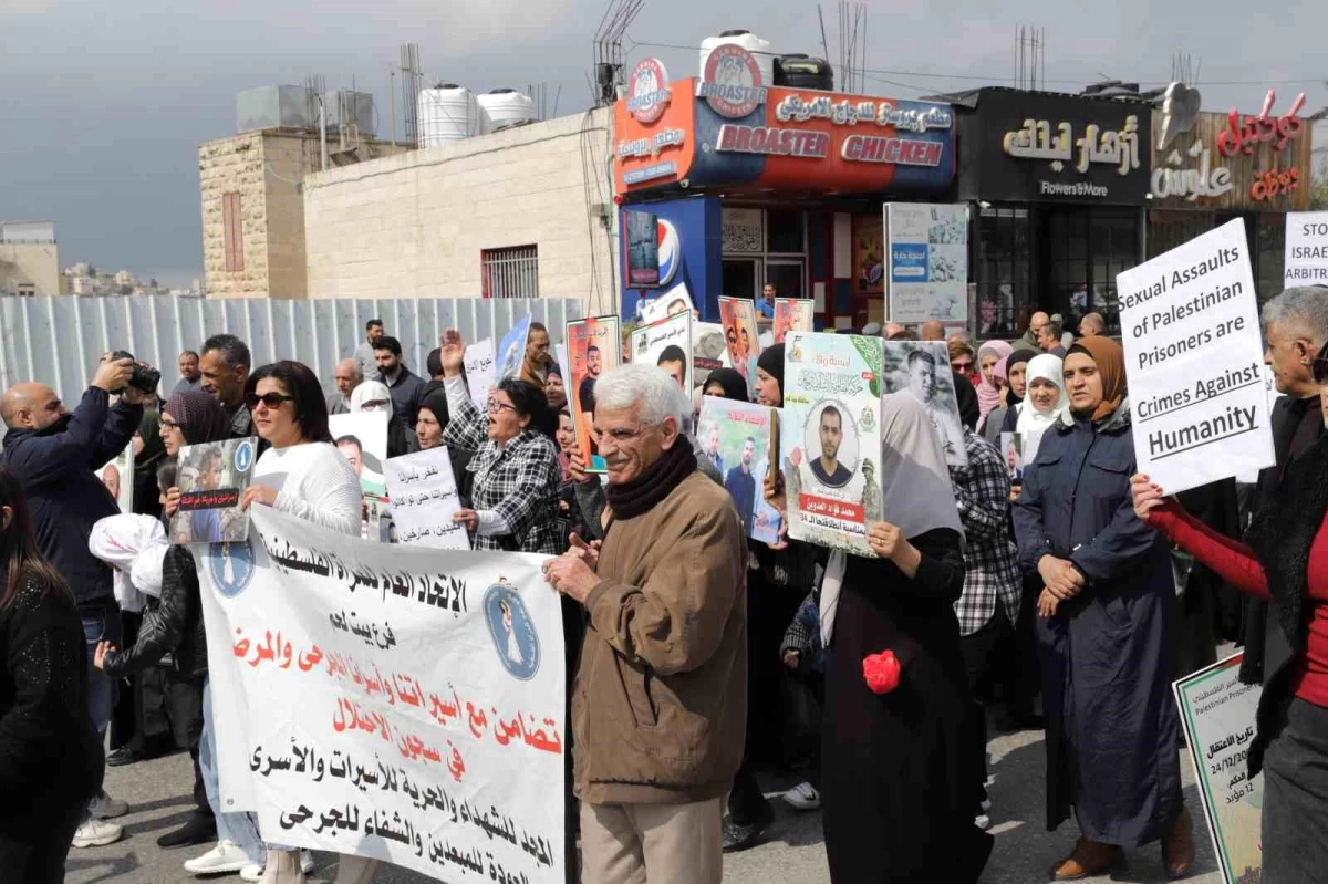Batı Şeria\'da İsrail hapishanelerinde tutuklu bulunan Filistinlere destek gösterisi düzenlendi
