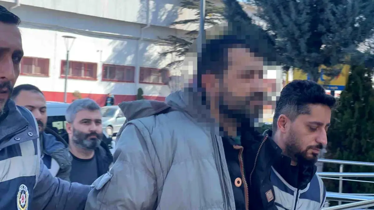Nevşehir\'de Gökhan Güveren\'i vuran katil zanlısı ve 10 kişi adliyeye sevk edildi