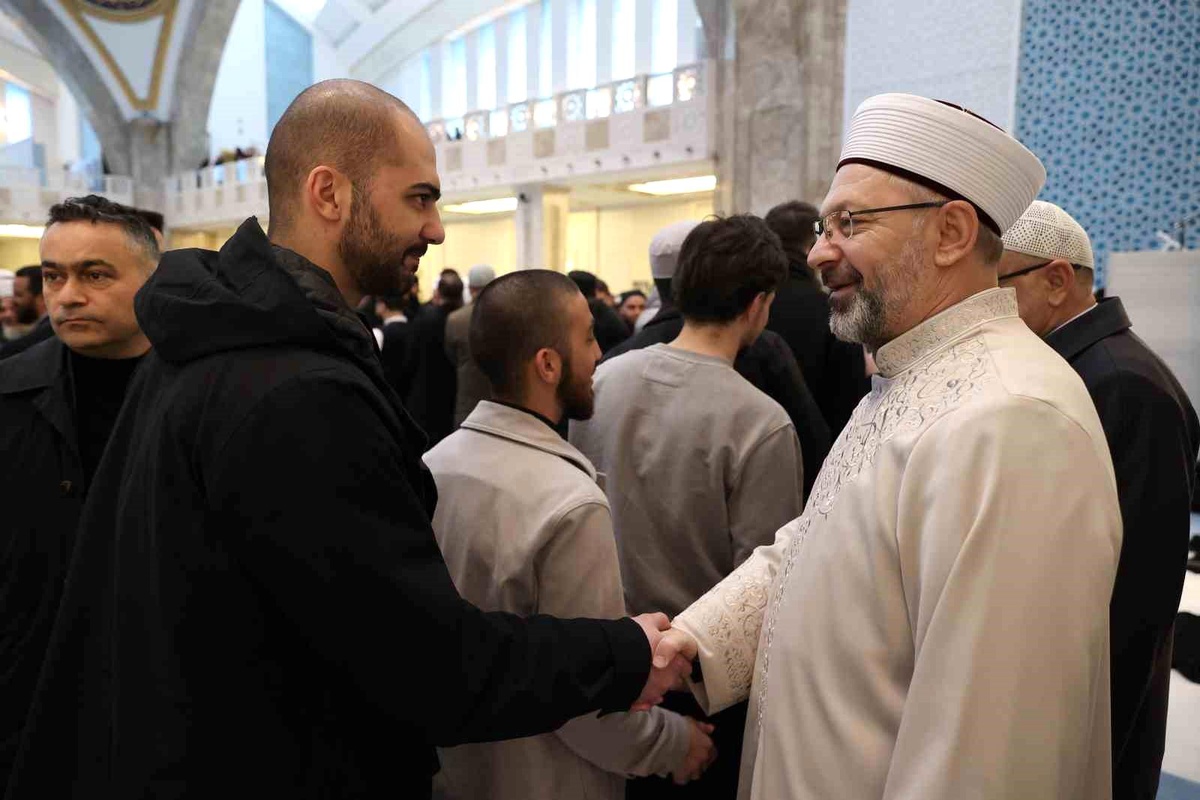 Diyanet İşleri Başkanı: Müslümanlar olarak güçlü olduğumuzda Gazze\'de, Filistin\'de katliam olamaz