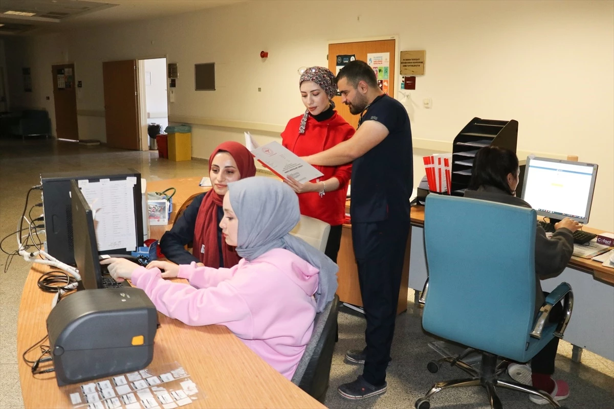 Ağrı Eğitim ve Araştırma Hastanesi\'nde Kanser Hastalarının Tedavisi Başarıyla Yapılıyor