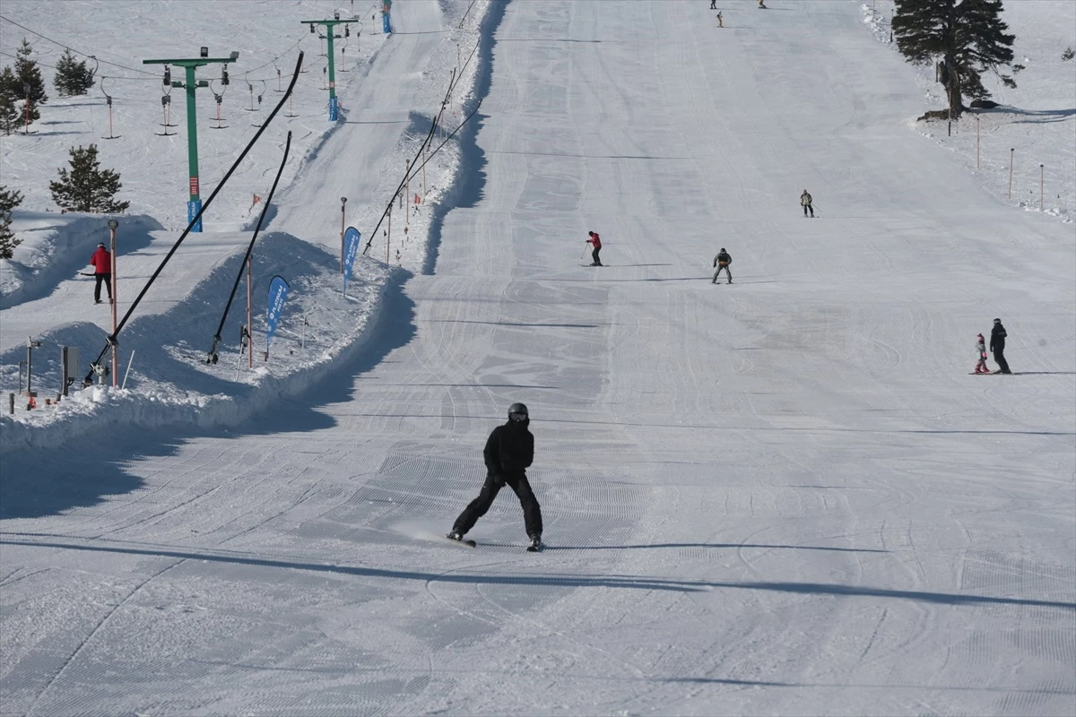 Kartalkaya\'da Kar Kalınlığı Rekor Seviyeye Ulaştı