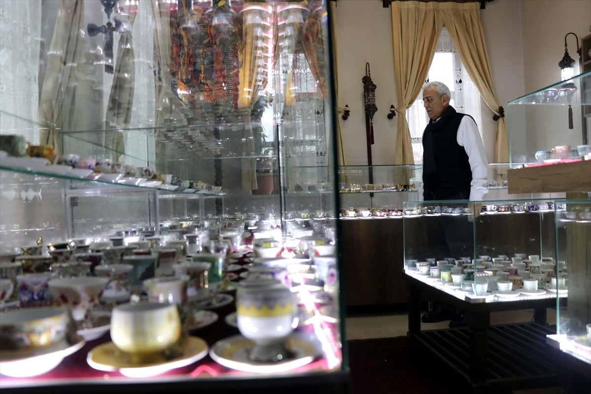 Elazığ\'da Kahve Fincanı Müzesi ziyaretçilerin ilgisini çekiyor
