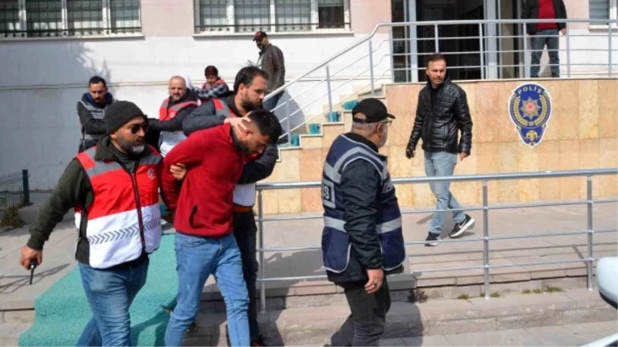 Konya\'da satırla katledilen kişinin katili damadı çıktı