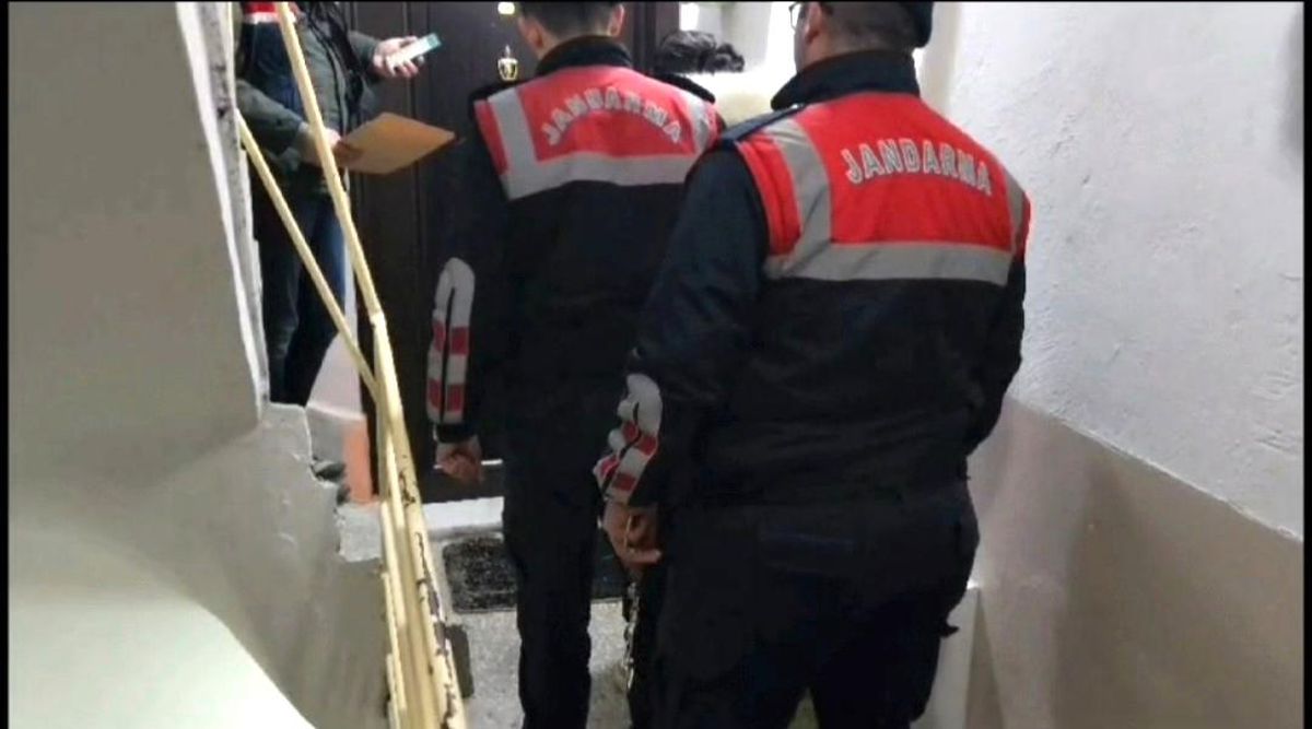 Kütahya\'da tefecilik operasyonu: 5 kişiden 3\'ü tutuklandı