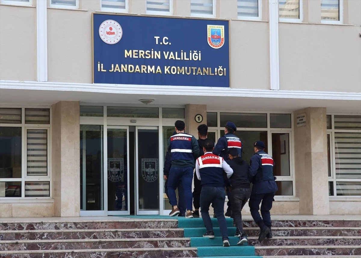 Mersin\'de PKK/YPG\'ye yönelik operasyonda 2 zanlı gözaltına alındı