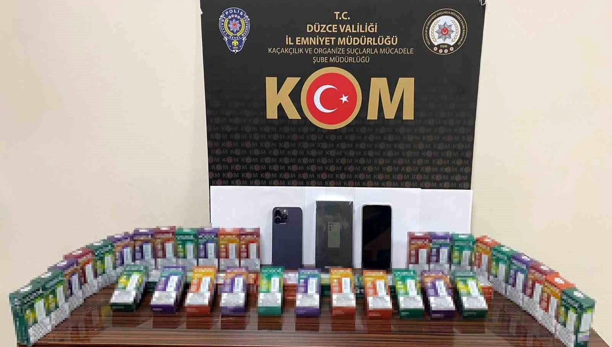 Düzce\'de Uyuşturucu ve Kaçakçılık Operasyonu: 52 Kişi Hakkında İşlem Yapıldı