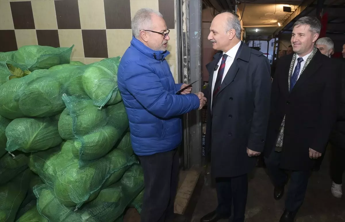 Saadet Partisi İBB Başkan Adayı Birol Aydın, İstanbul\'un nüfusunu azaltma projelerini KİPTAŞ ile gerçekleştireceğini vaat etti