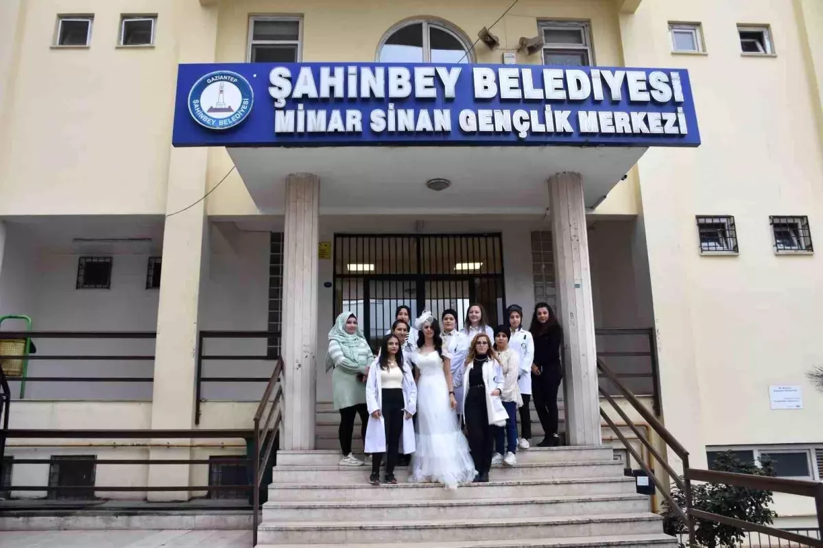 Şahinbey Belediyesi\'nden gelin adaylarına destek