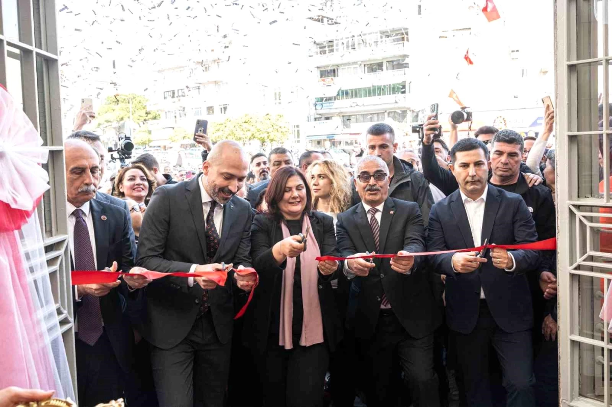 Aydın\'ın Tarihi Efes Sineması Kültür Merkezi Olarak Açıldı