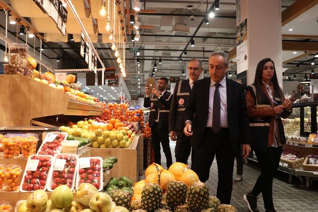 Ticaret Bakanlığı, Ramazan öncesi marketlerde fahiş fiyat ve etiket denetimi gerçekleştirdi Ticaret Bakanlığı, Ramazan öncesi marketlerde fahiş fiyat ve etiket denetimi gerçekleştirdi