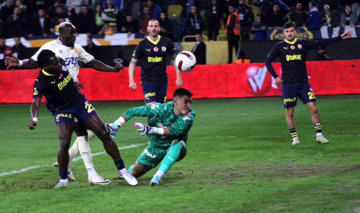 MKE Ankaragücü, Fenerbahçe\'yi 2-0 mağlup etti