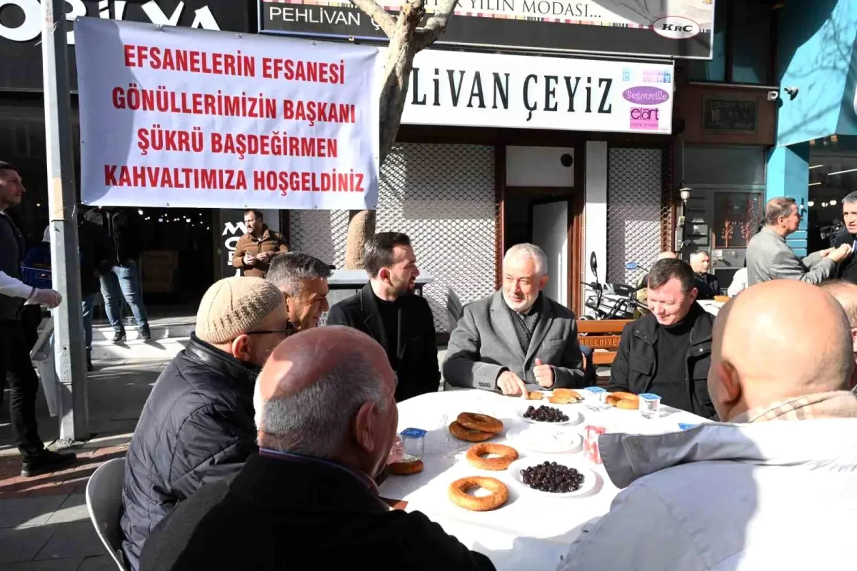 Isparta Belediye Başkanı Şükrü Başdeğirmen Yayla Mahallesi esnafıyla buluştu