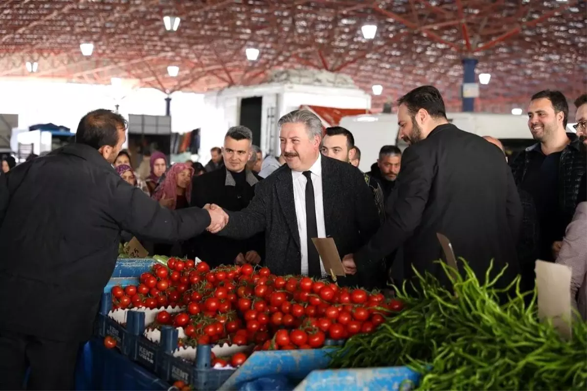 Melikgazi Belediye Başkanı Pazar Yerinde Esnafları Ziyaret Etti